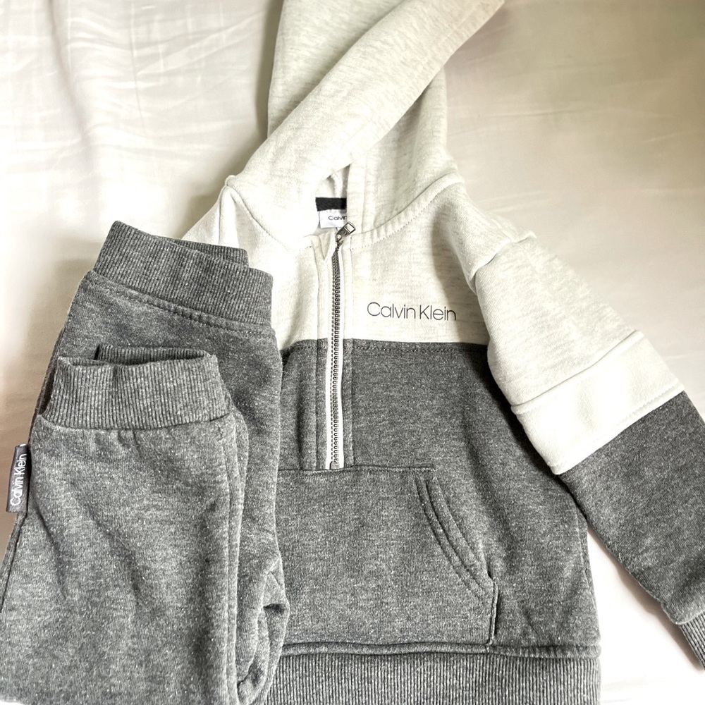 Calvin Klein Toddler Boy Sweatsuit ▫️